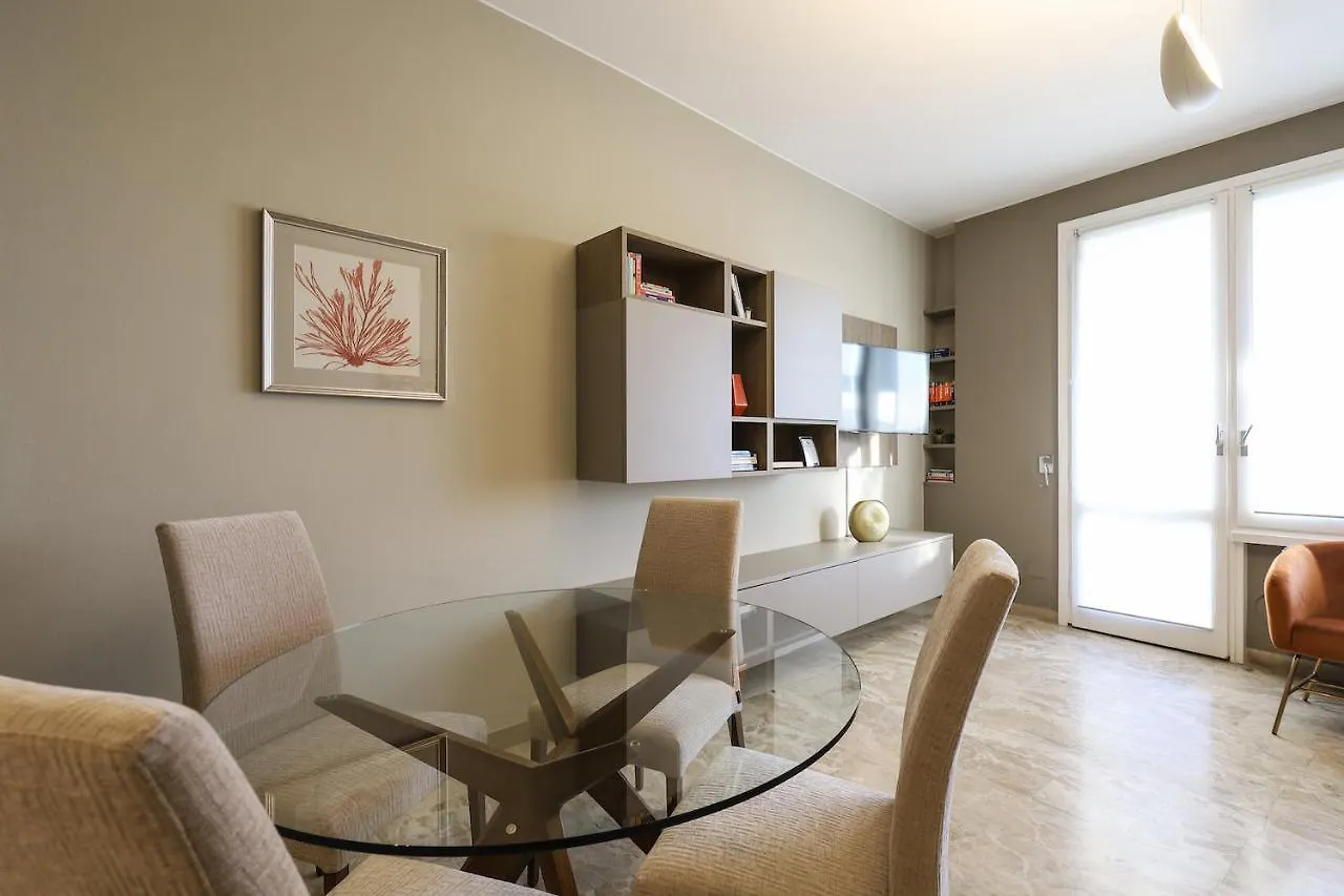 Contempora Apartments - Elvezia 8 - E51 Milan 0*,  Italy